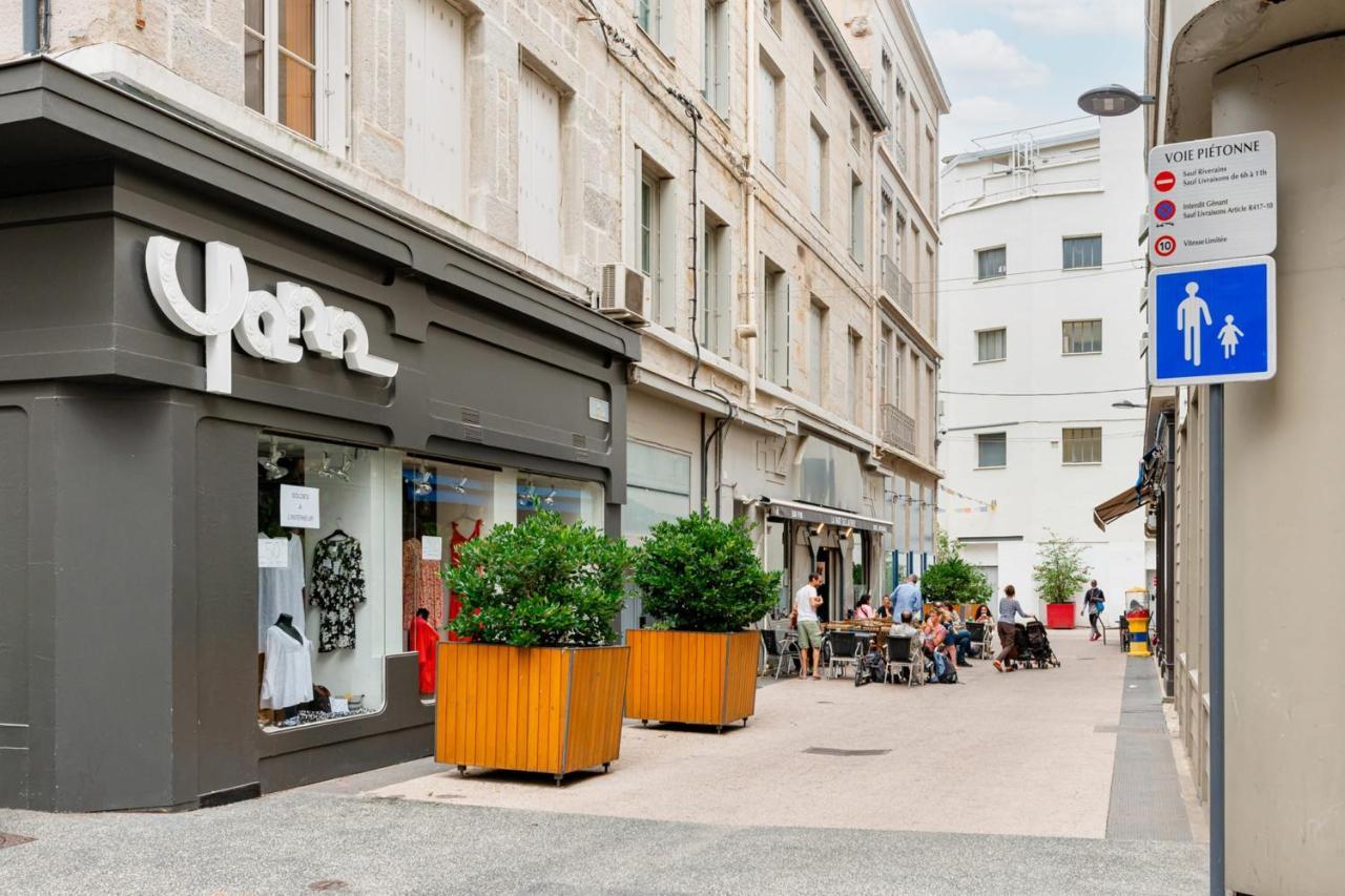 Beige Hospitalite - Elia Love Loft Centre Ville Saint-Etienne  Buitenkant foto